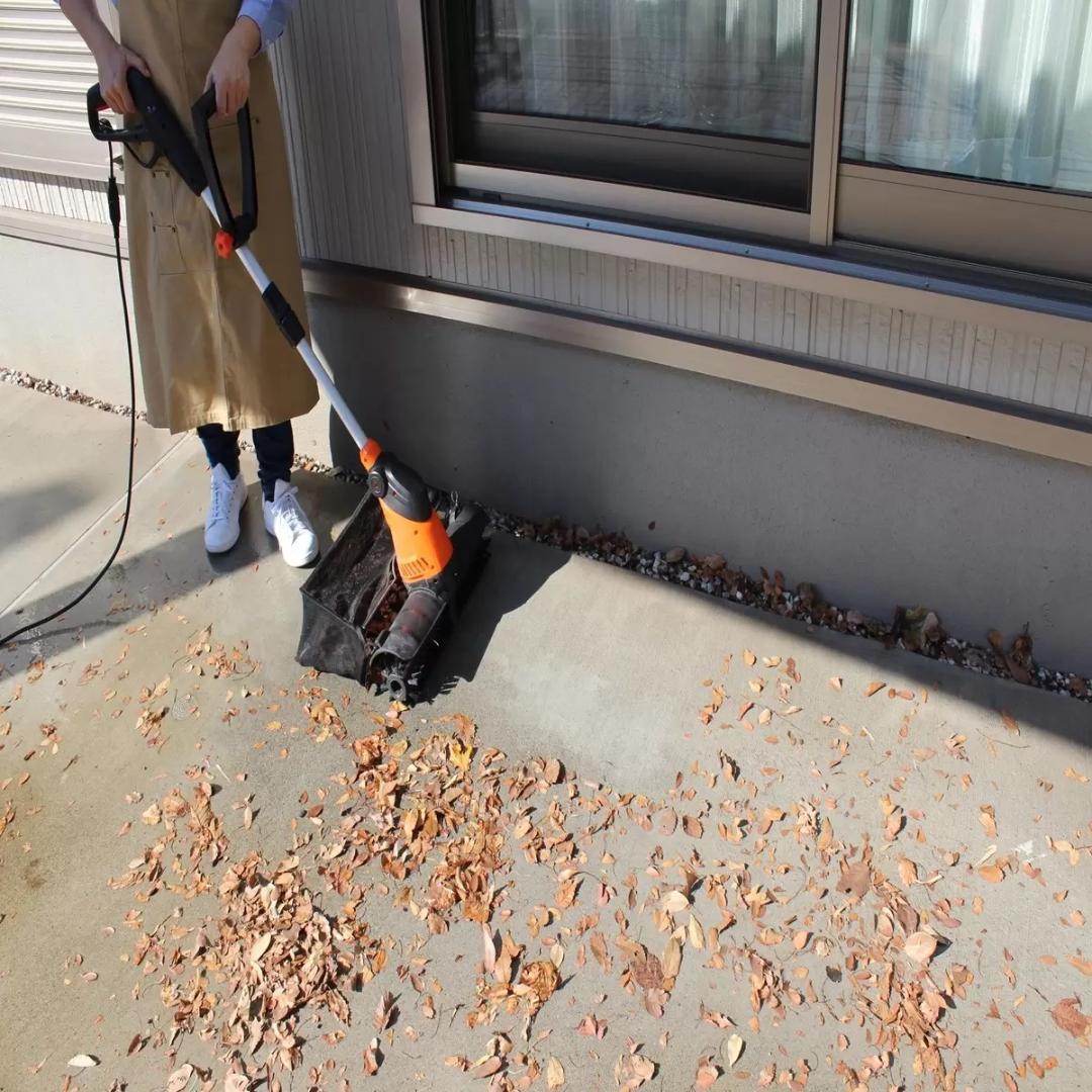 YARD FORCE コード式 電動人工芝クリーナー EW PC44-J