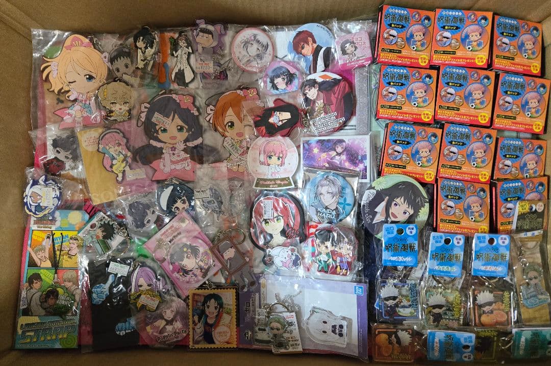 アニメグッズなど 140サイズ ノンジャンル 大量 まとめ売り 約700点