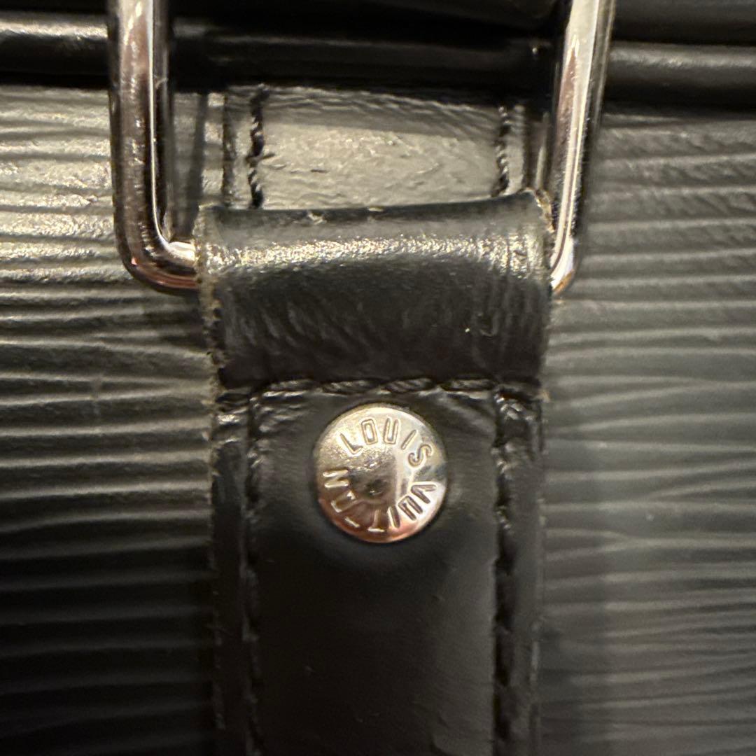 ルイヴィトン⭐️美品エピ黒 レザー ビジネスバッグ
