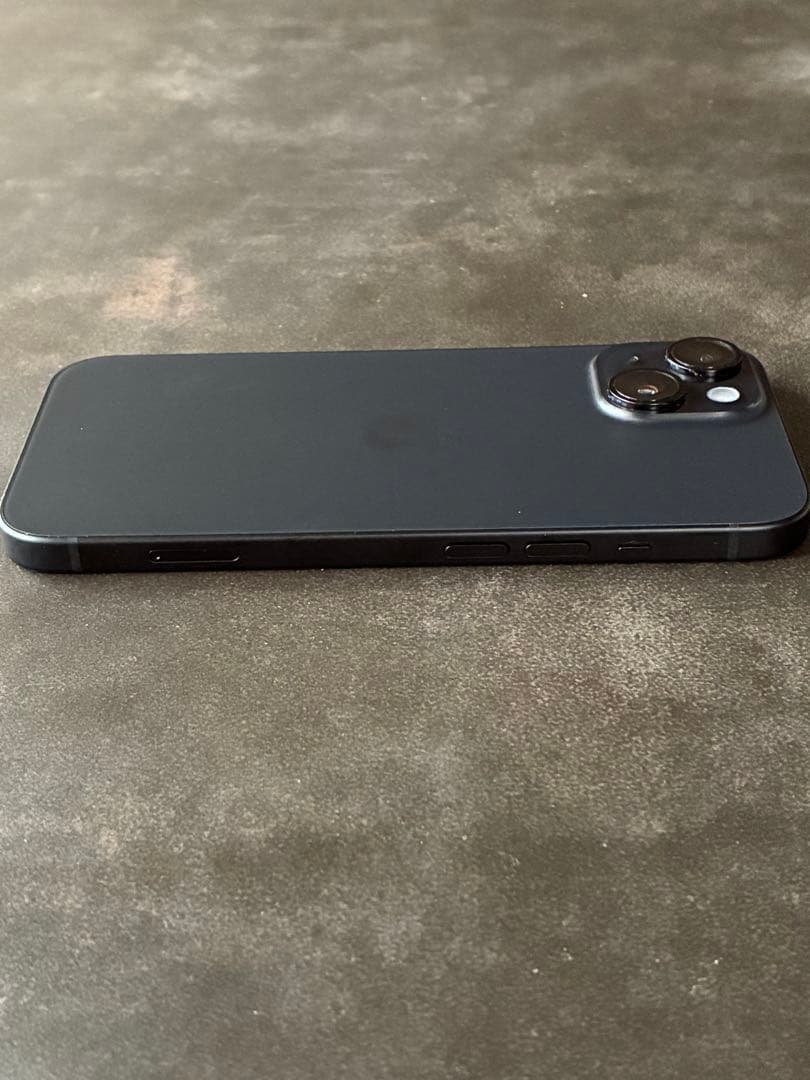 Apple iPhone 15 ブラック 128GB 本体　箱付　SIMフリー