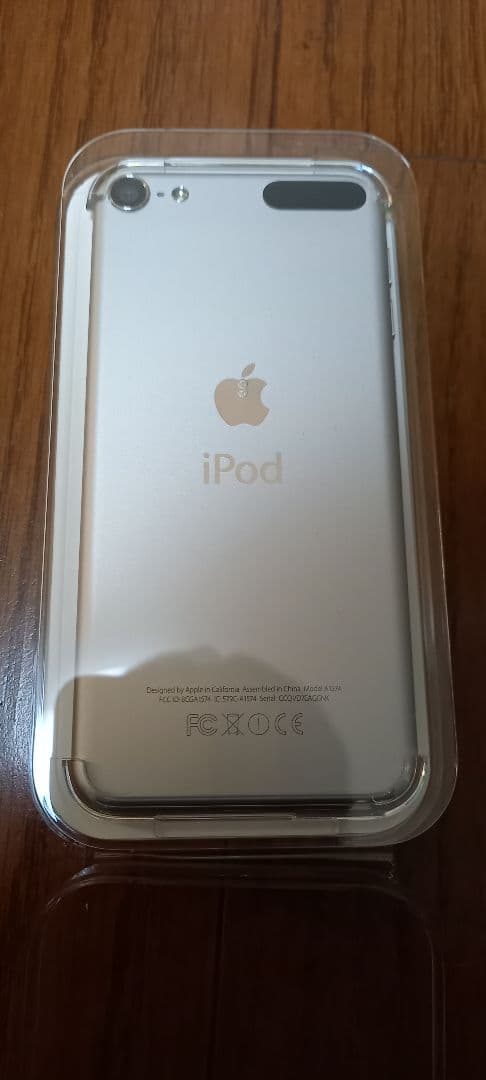 新品未開封 ipod touch 32GB シルバー 第6世代　MKHX2J/A