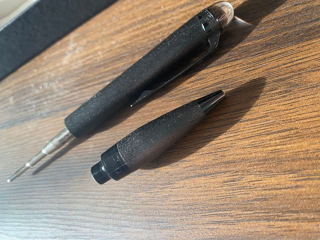 モンブラン　ブラックコスモス　メタル　ボールペン