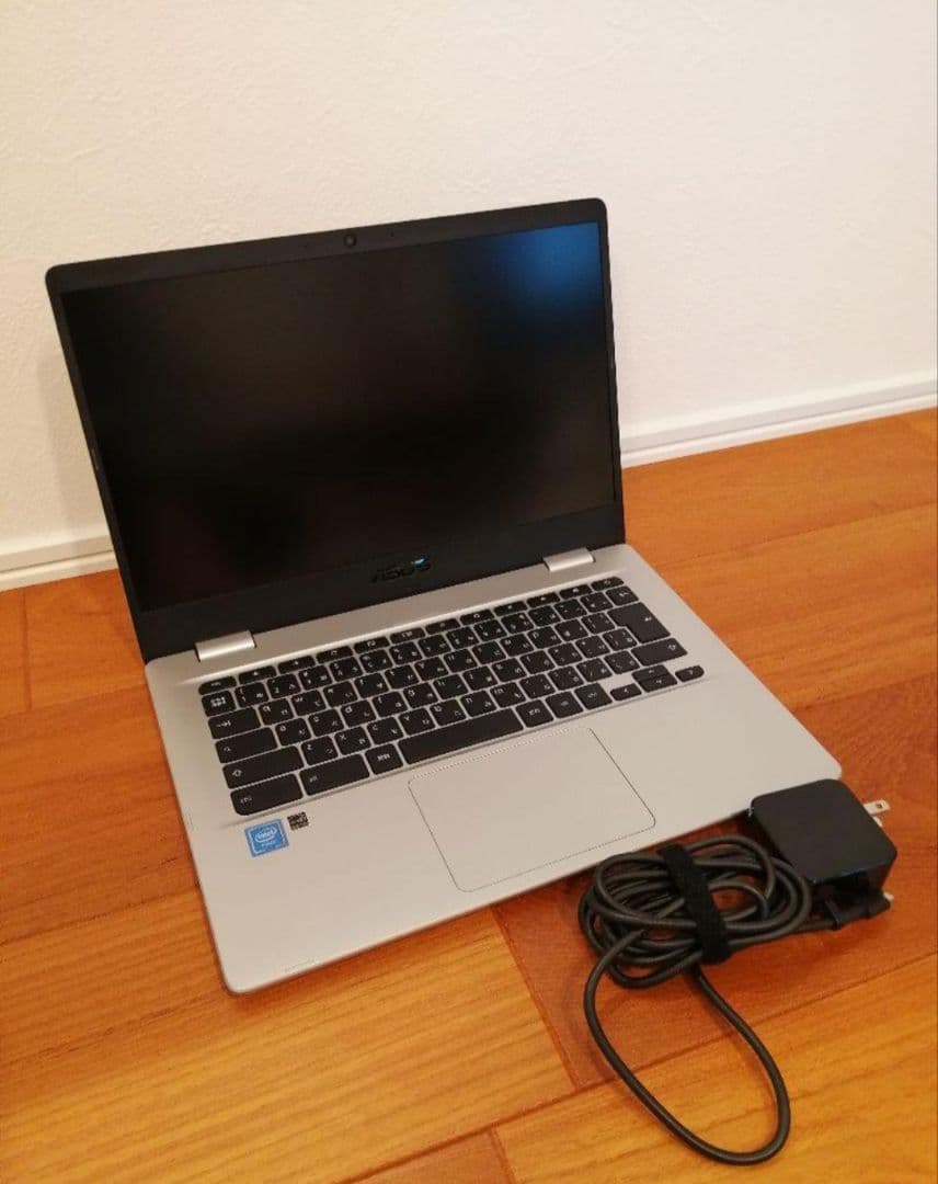 ASUS Chromebook C423NA シルバー