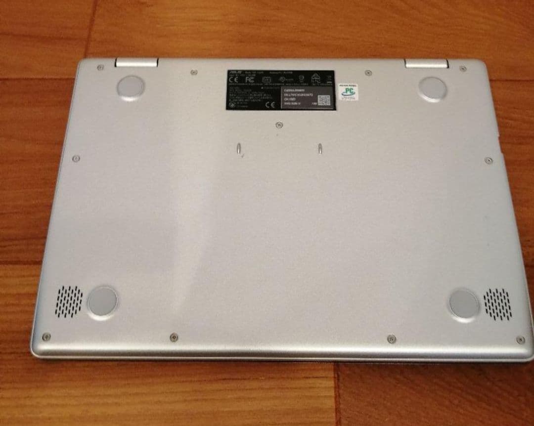 ASUS Chromebook C423NA シルバー