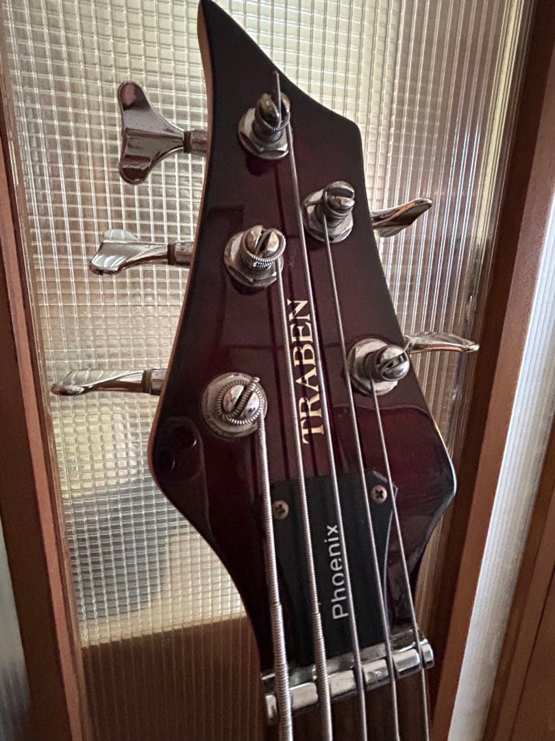 ベース TRABEN Phoenix 5 bass