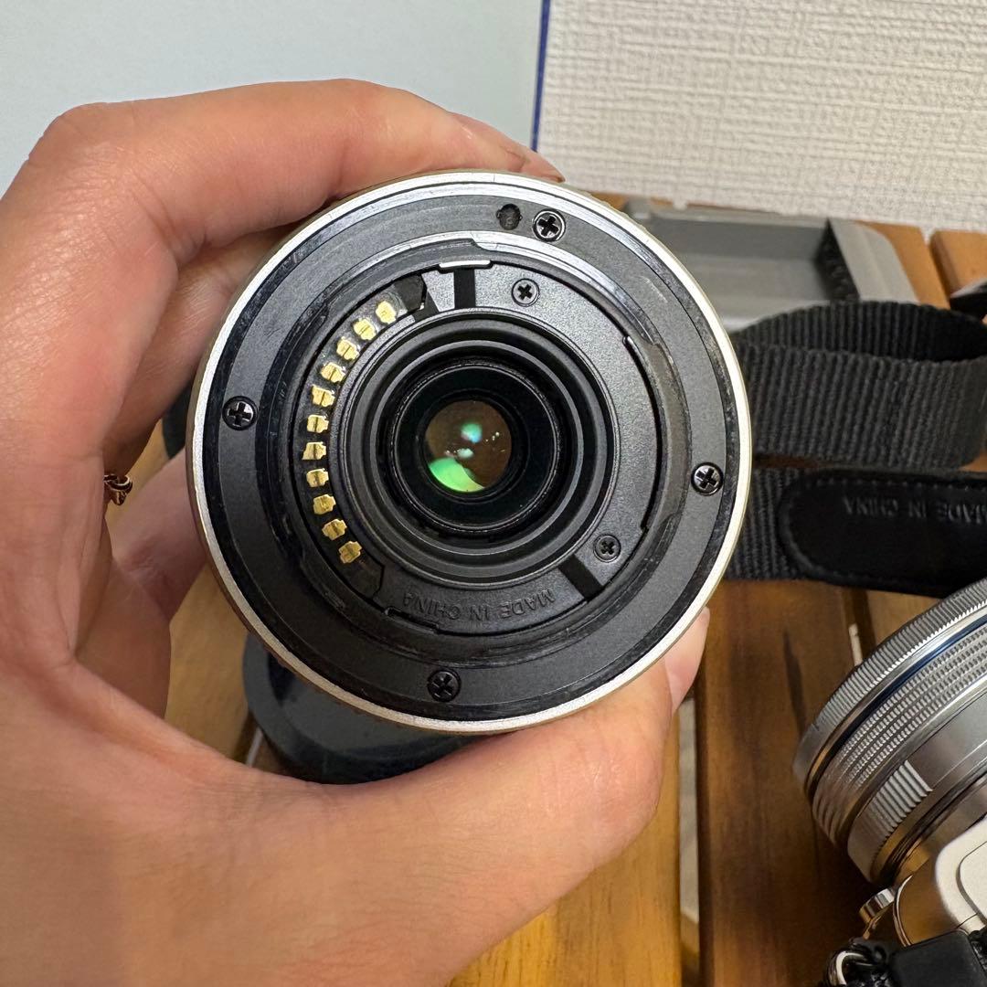 【美品】OLYMPUS PEN Lite E-PL7 ミラーレスカメラセット