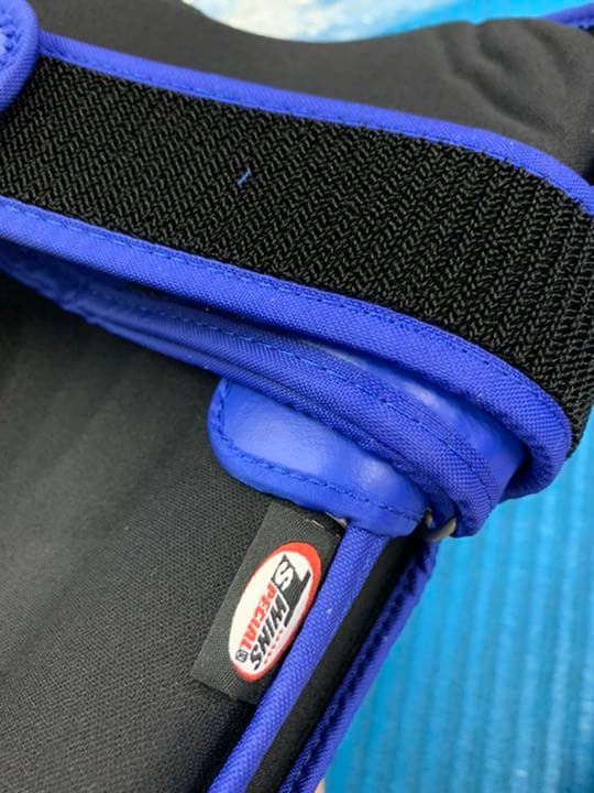 最強ホールド ツインズ レガース XL TWINS