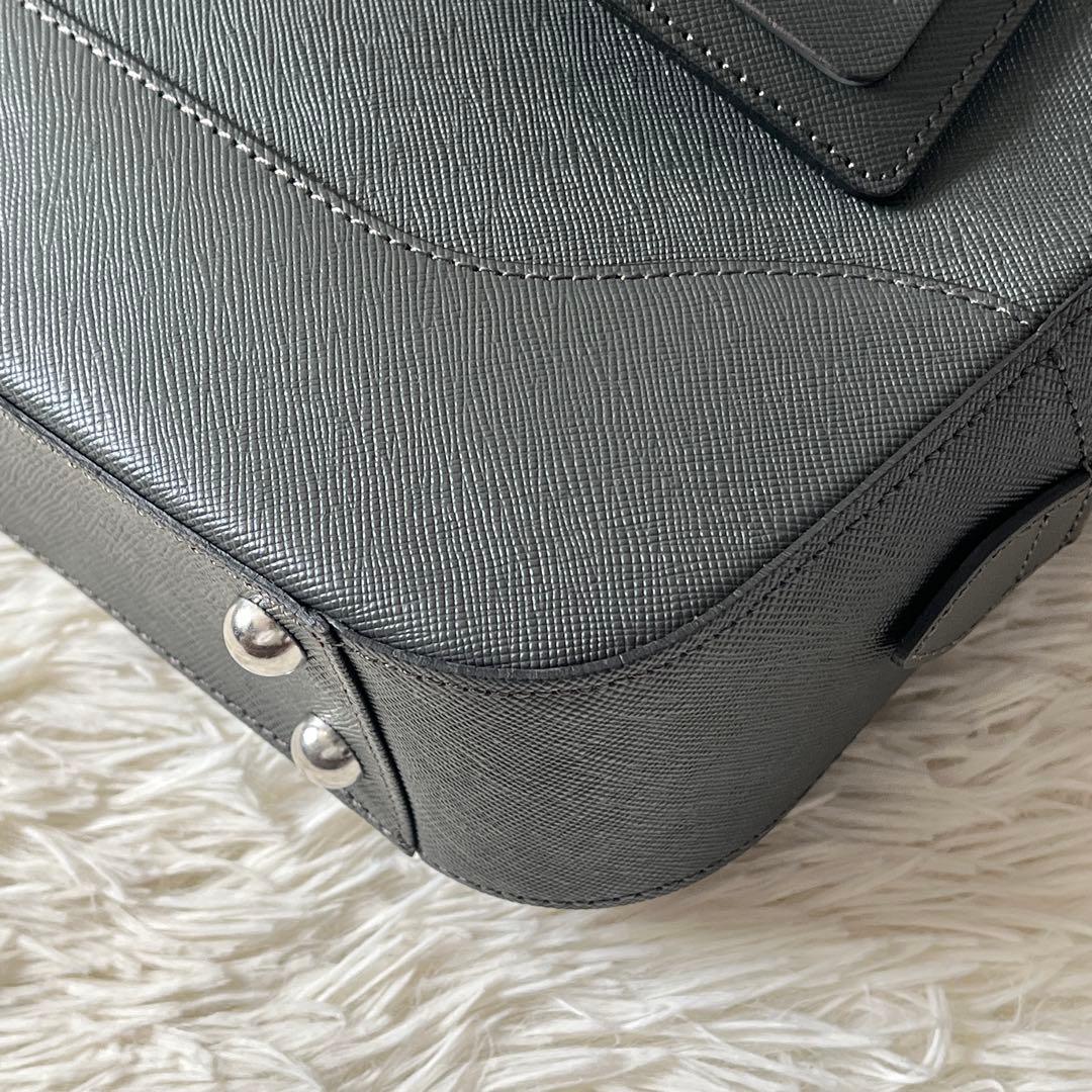 新品未使用✨PELLE MORBIDA ペッレモルビダ　ブリーフケース　グレー