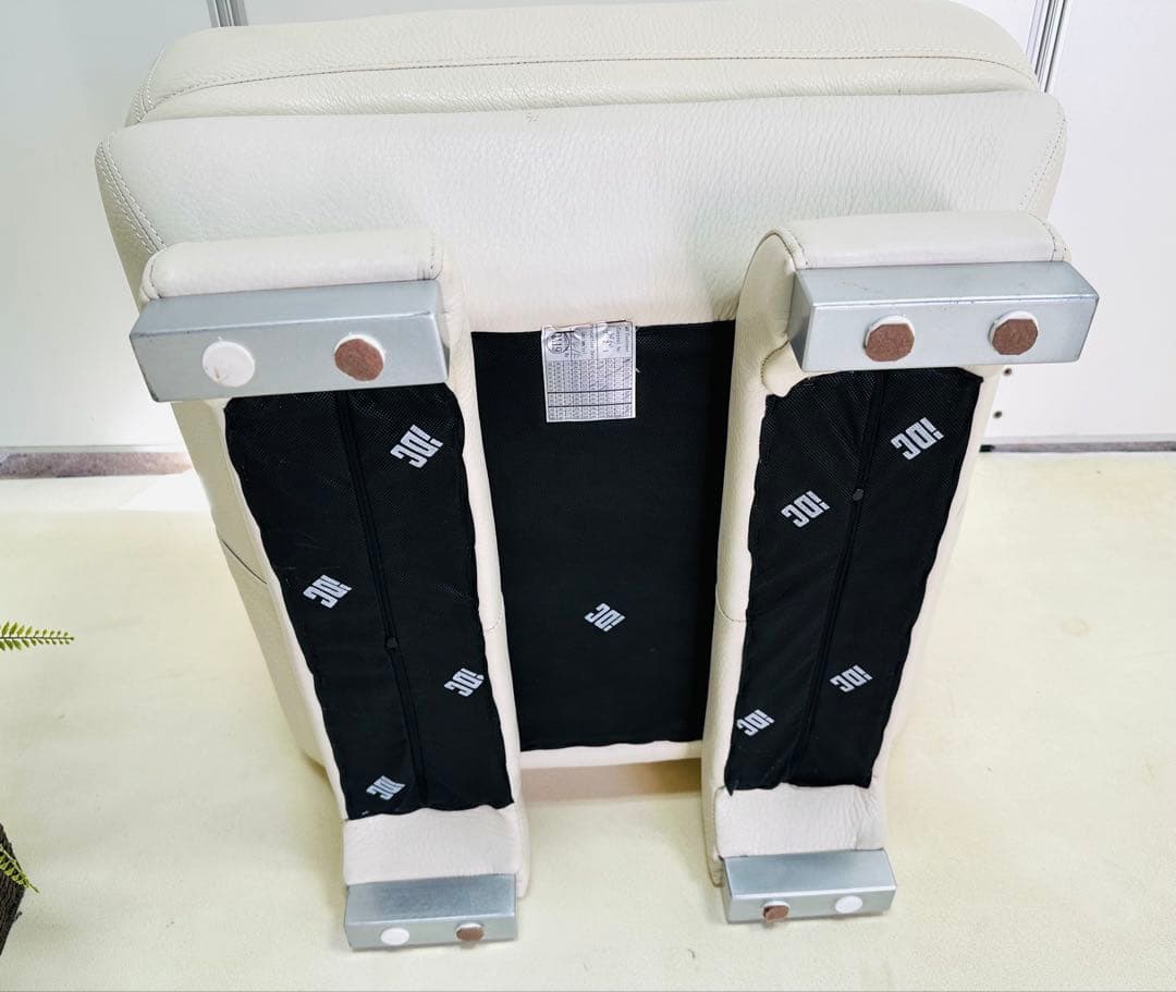 IDC大塚家具 オットマン 本革 美品