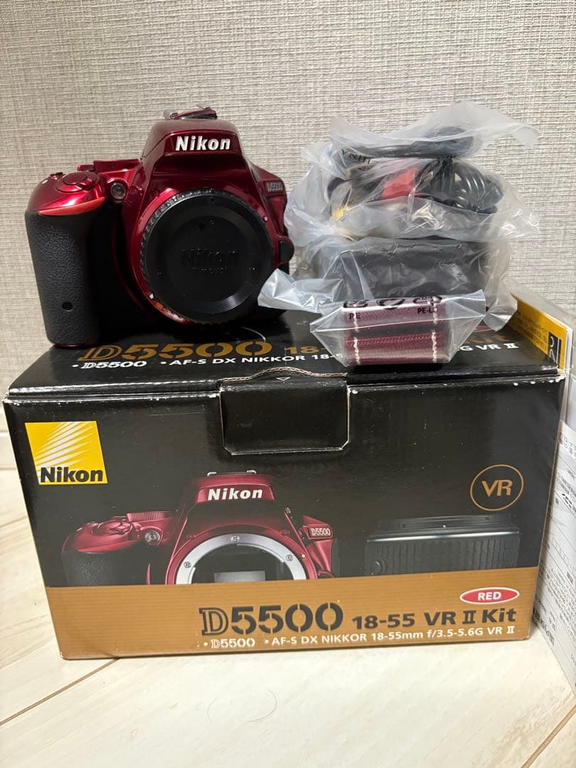 （ジャンク）Nikon D5500 デジタル一眼レフカメラ