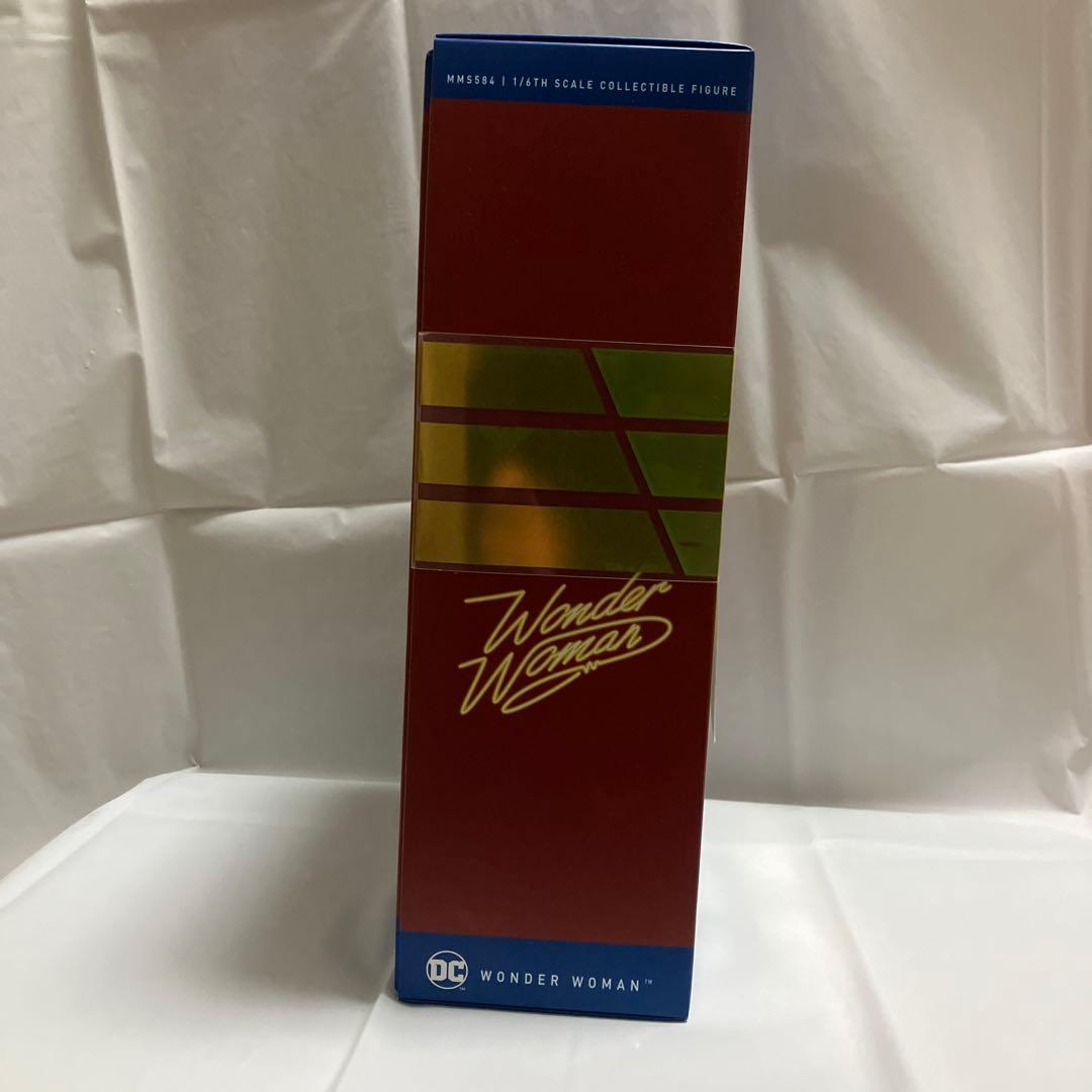 【未展示】ホットトイズ ワンダーウーマン1984版