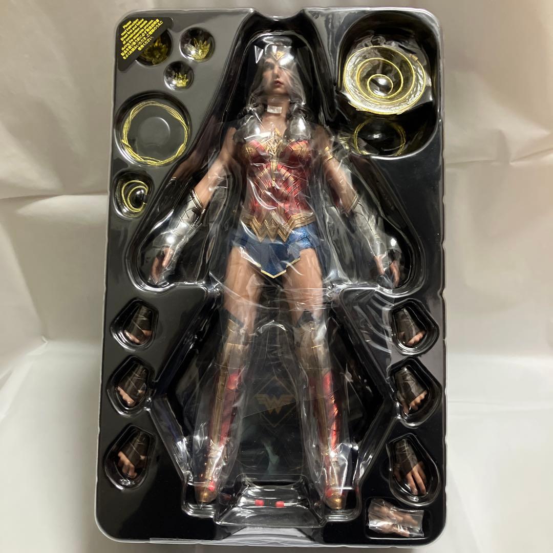 【未展示】ホットトイズ ワンダーウーマン1984版