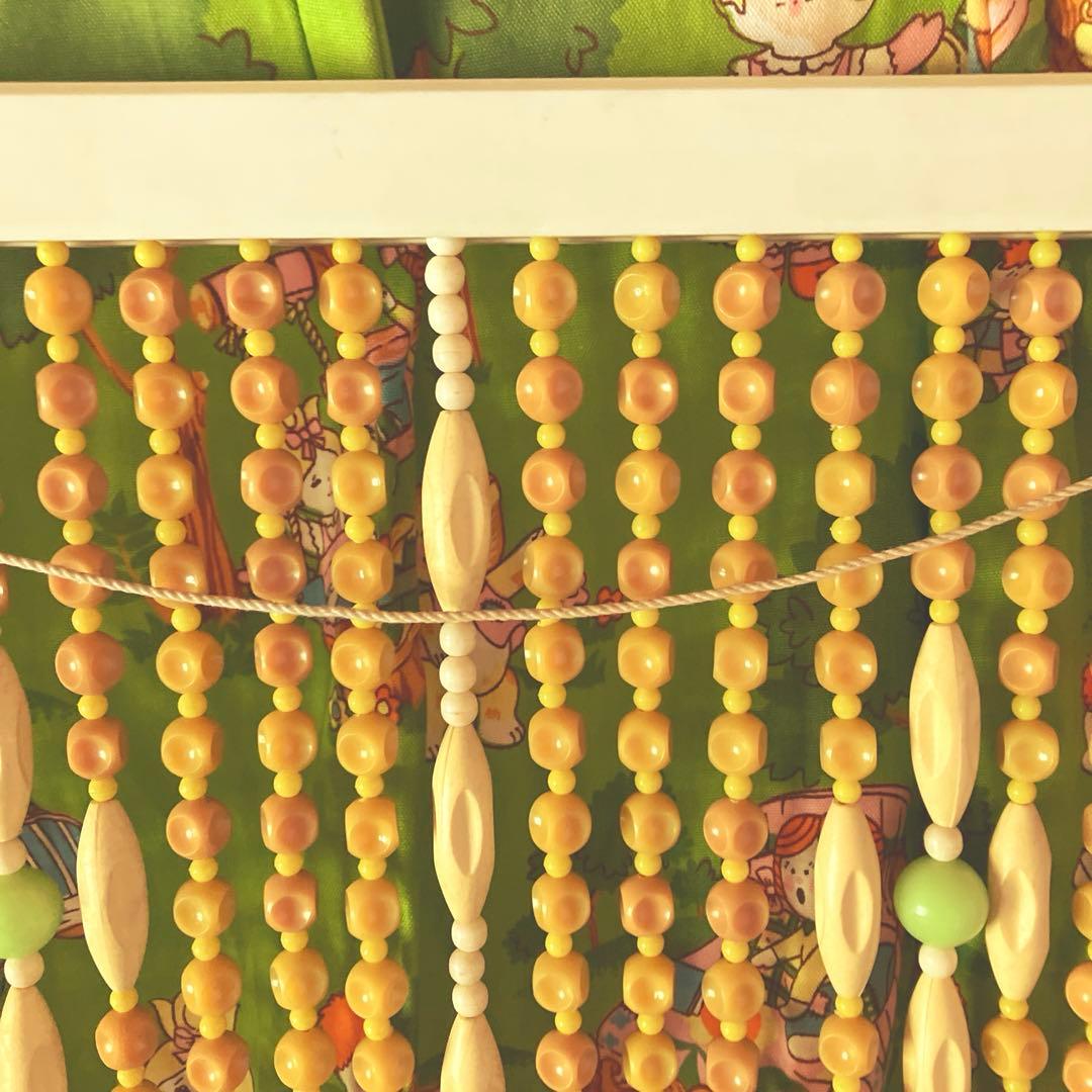 昭和レトロ ビーズのれん 黄色 緑色 当時物　レトロポップ 玉暖簾 珠暖簾