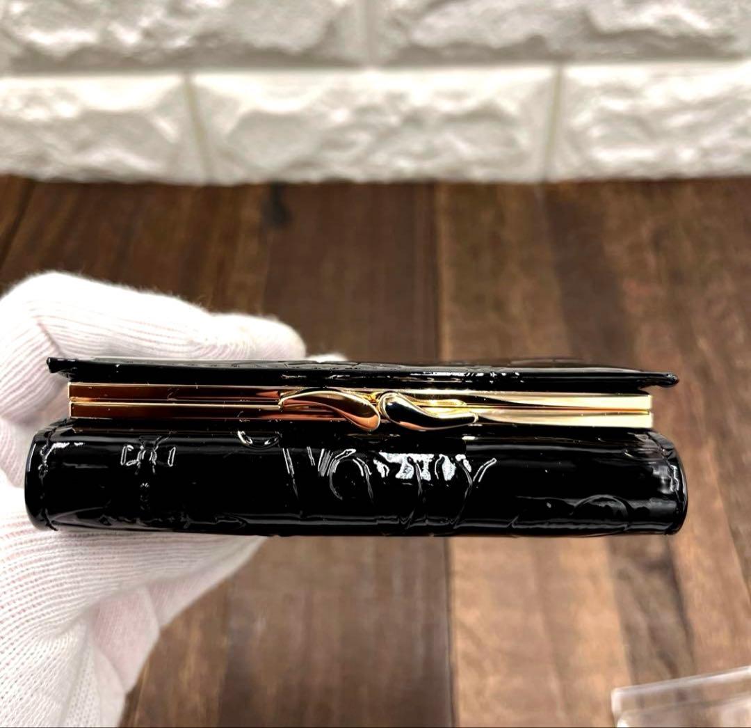 新品未使用　ヴィヴィアンウエストウッド 三つ折財布　黒　エナメル　がま口　⑧