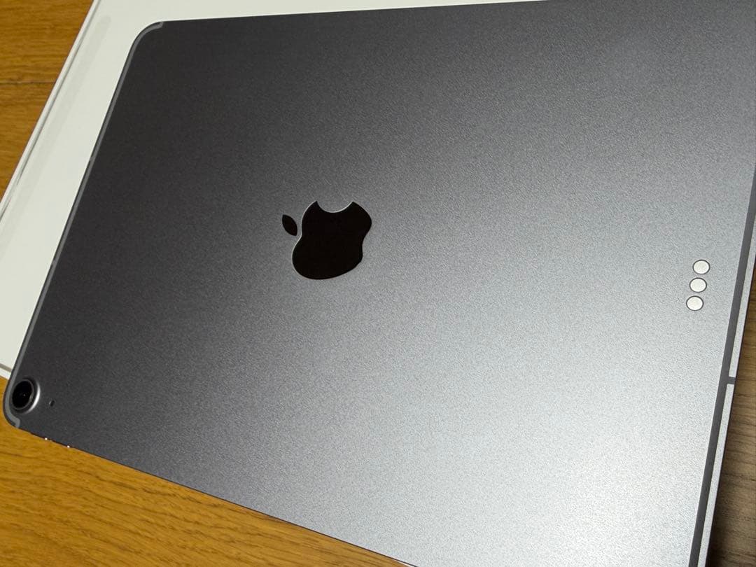 ★美品★iPad Air (M3) 256GB Wi-Fi + Cellular