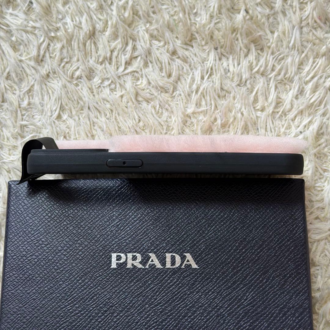 ☆未使用級☆PRADA プラダ　iPhoneケース　13Pro　ファー　ピンク