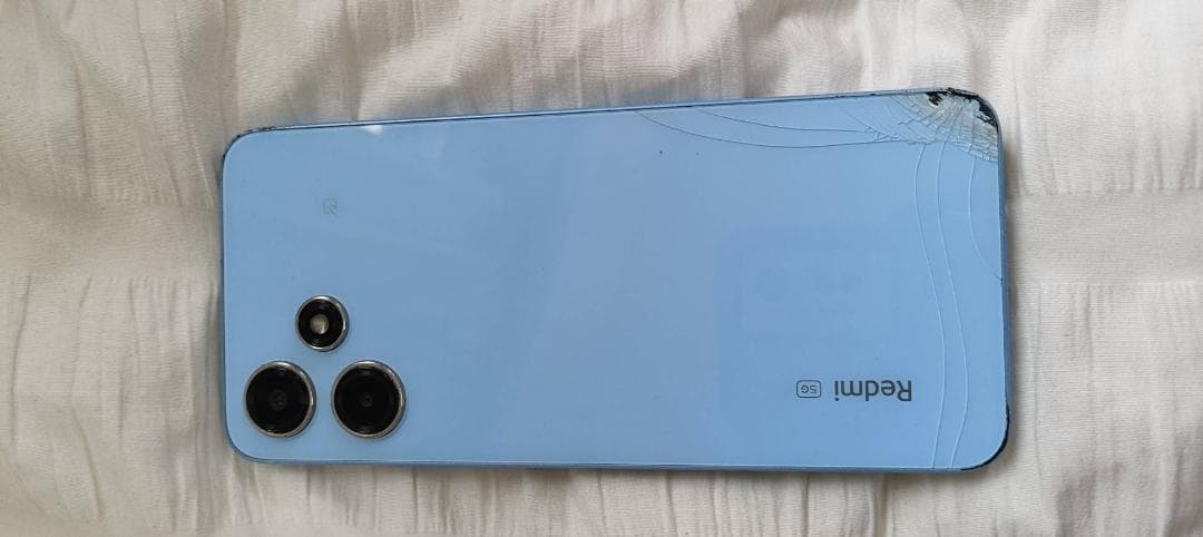 Xiaomi Redmi 12 5G 128GB　白ロム 美品 動作確認済