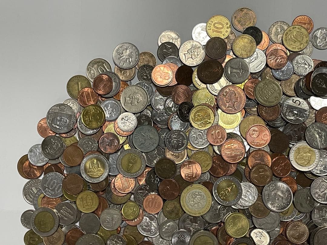 古銭　外国の硬貨　世界の　大量　4100g以上　詳細は分かりません