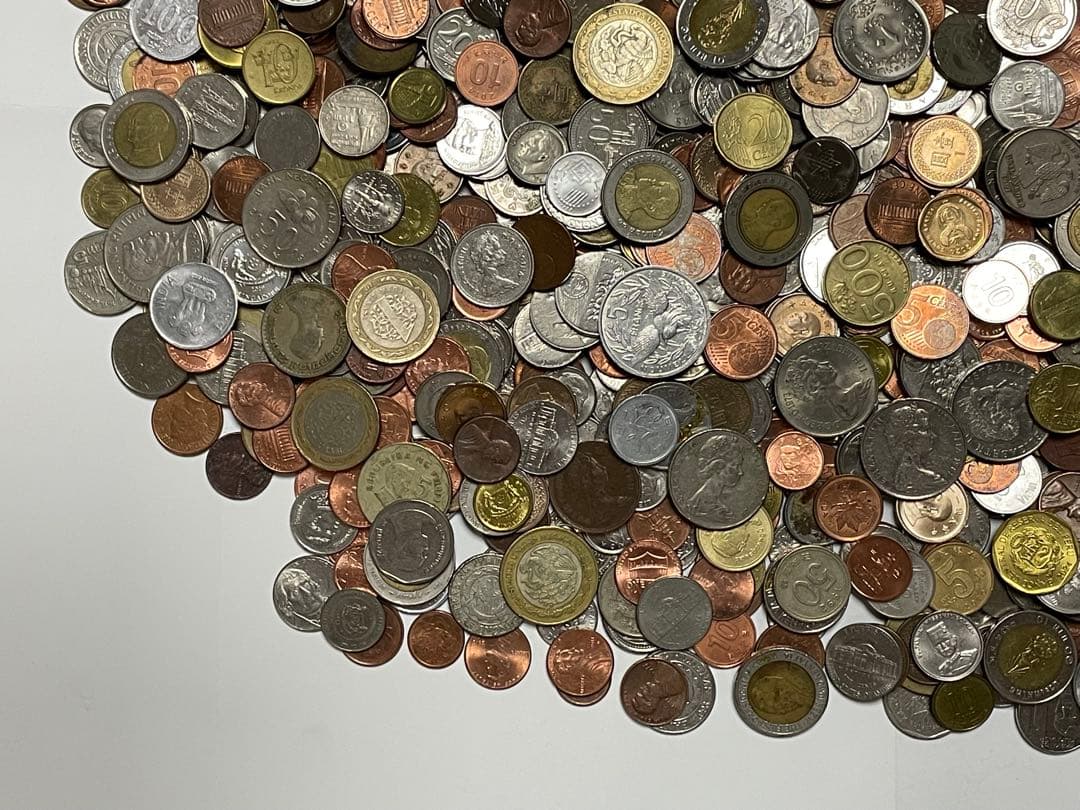 古銭　外国の硬貨　世界の　大量　4100g以上　詳細は分かりません