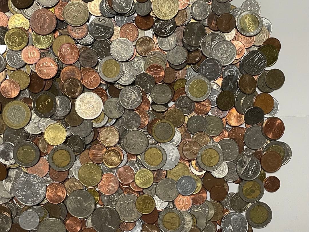 古銭　外国の硬貨　世界の　大量　4100g以上　詳細は分かりません