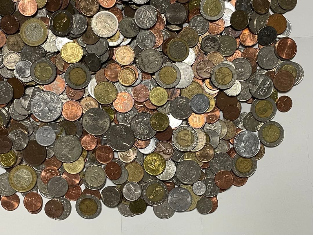 古銭　外国の硬貨　世界の　大量　4100g以上　詳細は分かりません