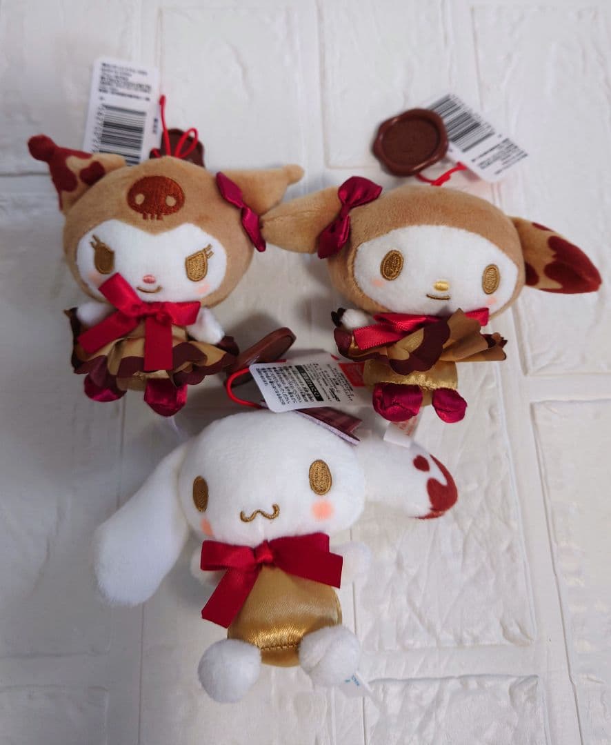 サンリオキャラクターズ　マイメロディ　クロミ　シナモロールぬいぐるみまとめ売り