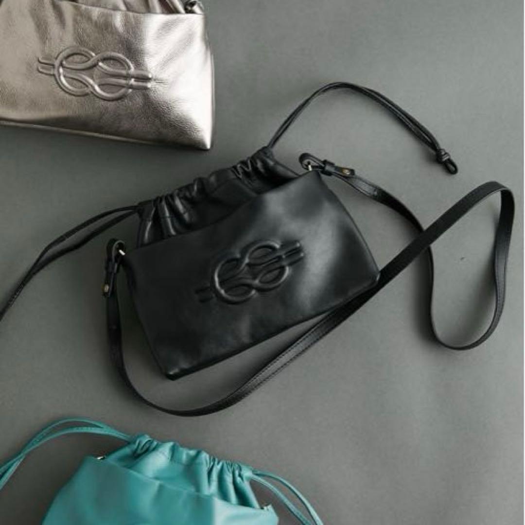 【新品】ear PAPILLONNER 《牛革》エンボスミニ巾着ショルダーバッグ