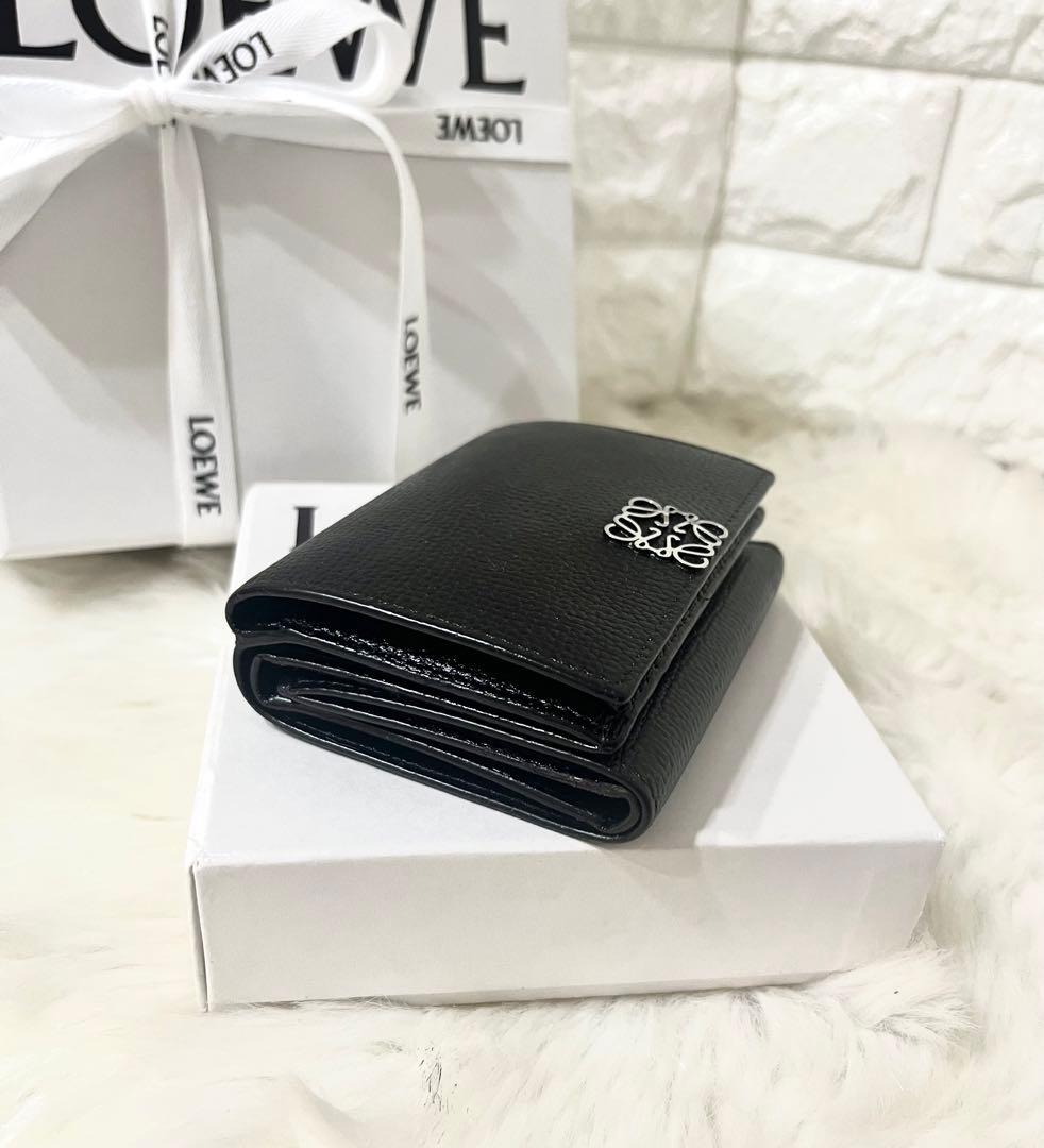 【にべ子】LOEWE ロエベ トライフォールド 三つ折り財布 箱・巾着付き