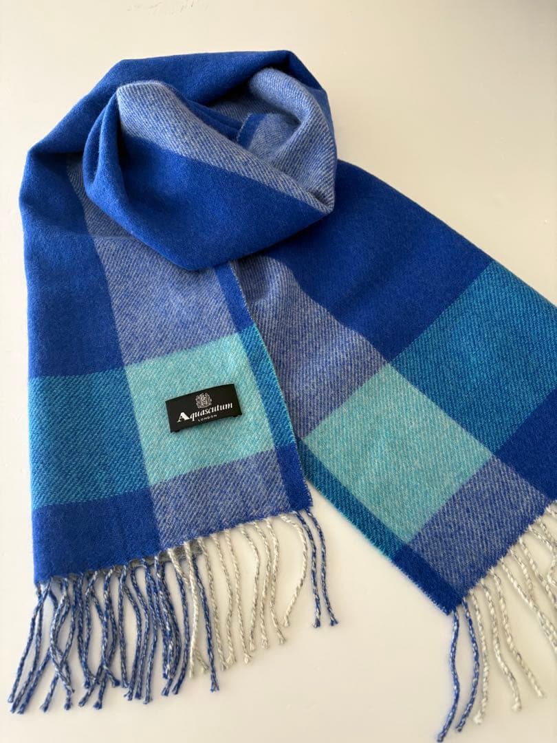 ＜ANAオリジナル＞Aquascutum アクアスキュータム　チェックマフラー