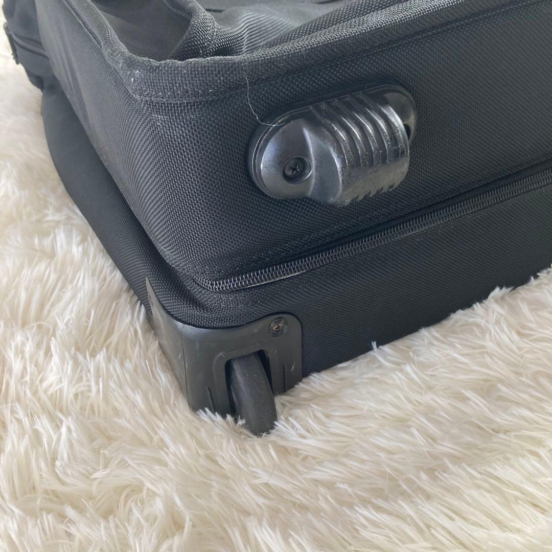 美品✨ TUMI ブラック キャリーケース 伸縮式ハンドル 機内持込可