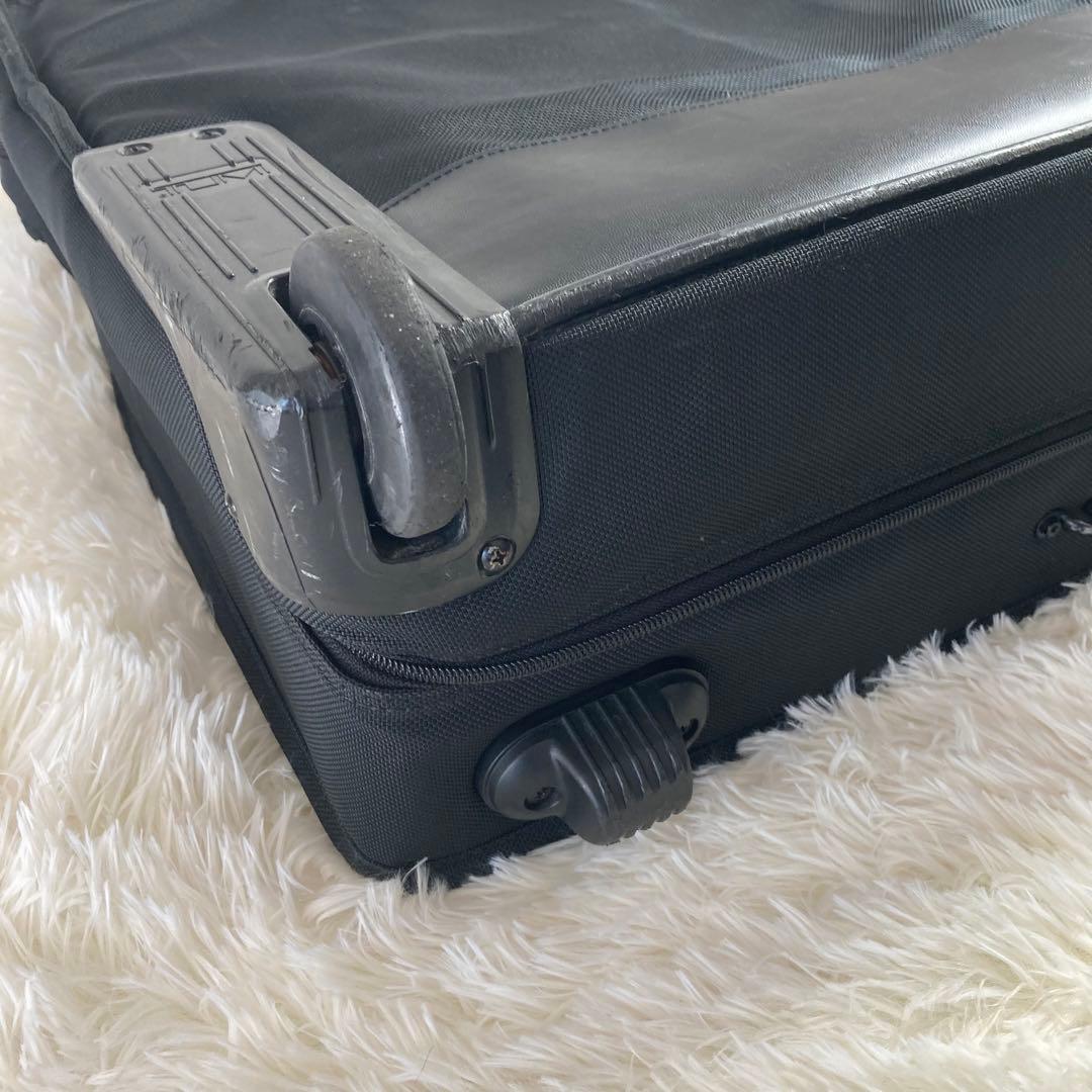 美品✨ TUMI ブラック キャリーケース 伸縮式ハンドル 機内持込可