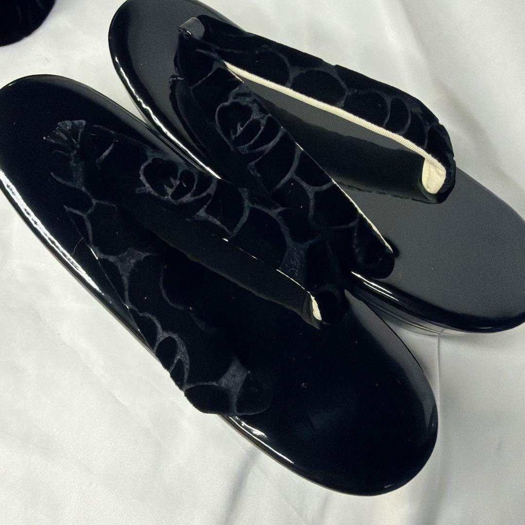 新品未使用　振袖用　ベルベット　2026年　草履　バッグ　セット　黒　フリー