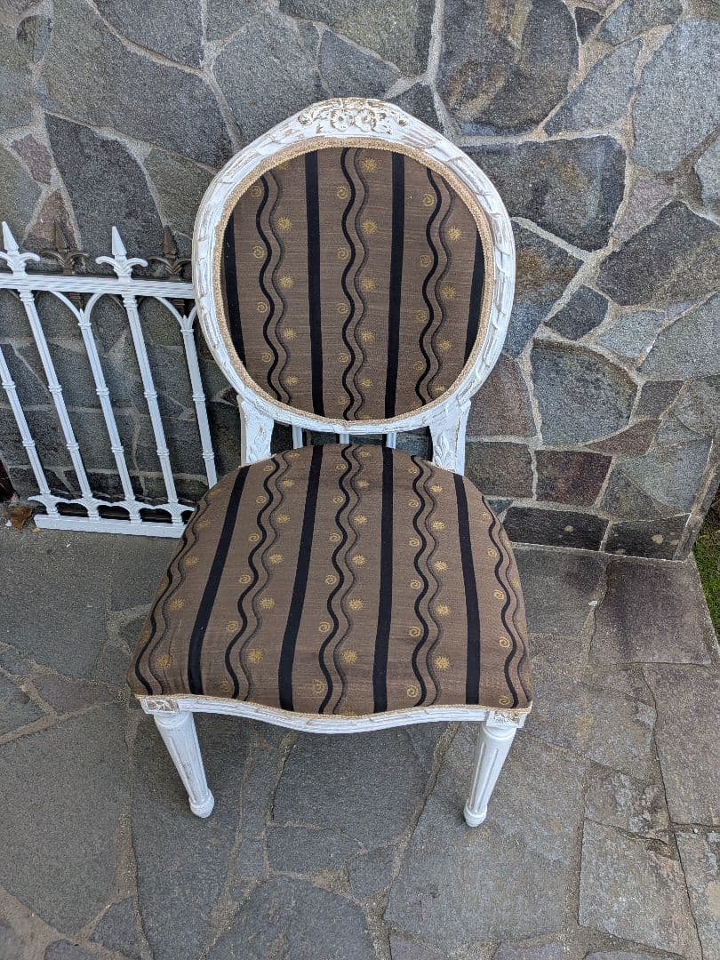 11ーeIeven メダリオンチェア高級家具椅子2脚セット　ジャンク