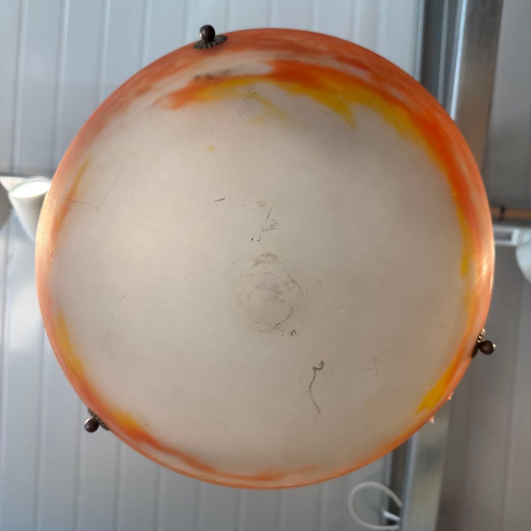 オレンジとホワイトのガラスシャンデリア(ミューラー製)