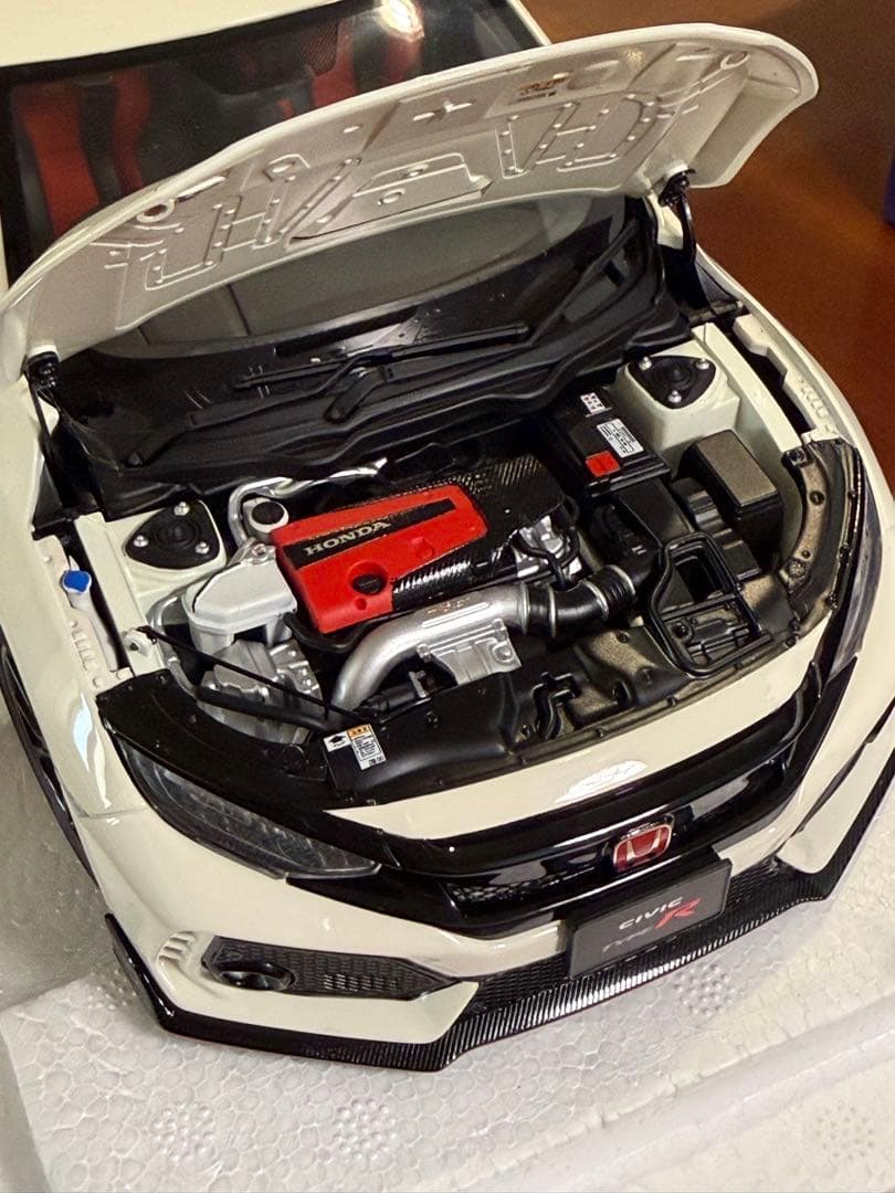 CIVIC TYPE R ホワイト 1/18スケール