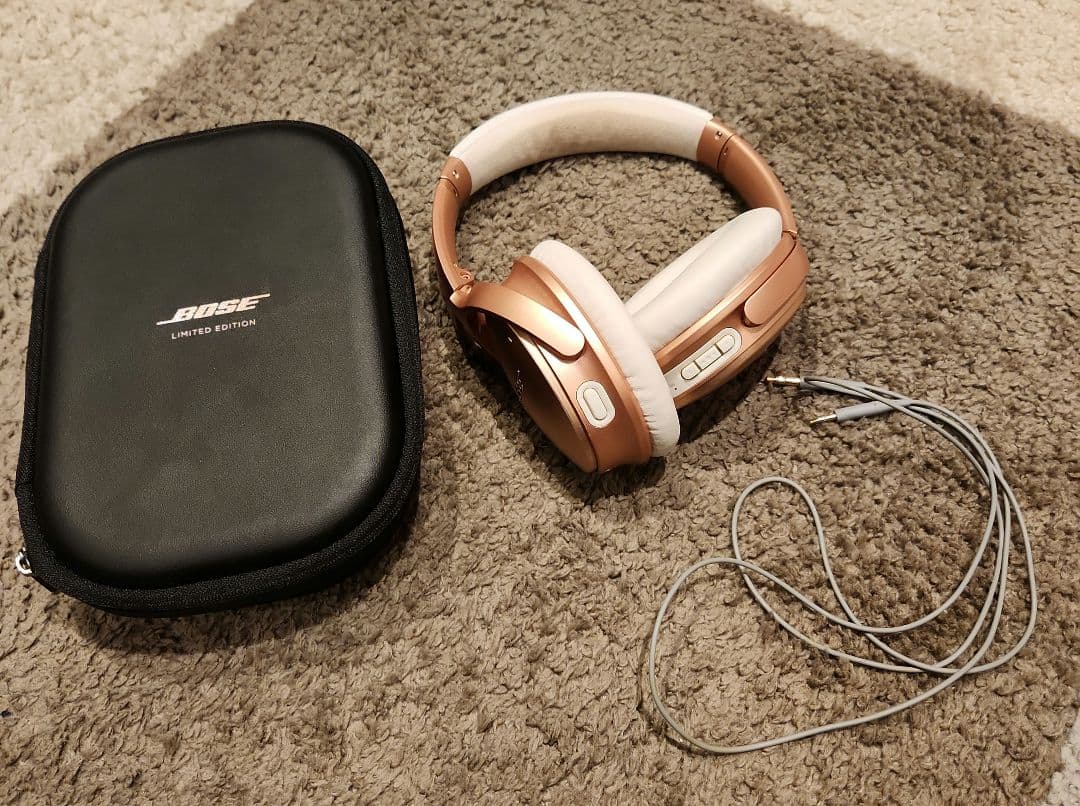 BOSE　ヘッドホン　ピンクゴールド　LIMITED EDITION