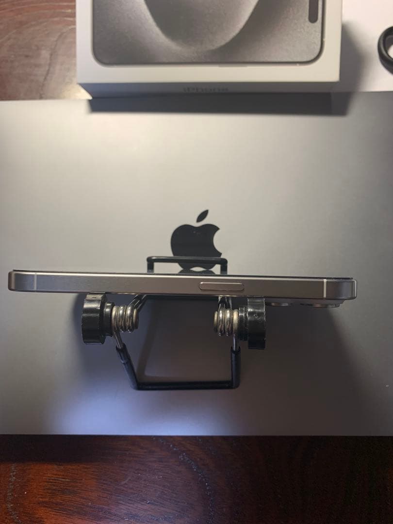 iPhone15Pro 256GB ホワイトチタニウム