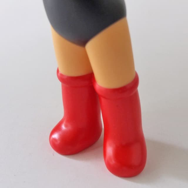 ビリケン商会 ビリケンソフビ鉄腕アトムソフビシリーズ ベイビーアトム/腕組22㎝