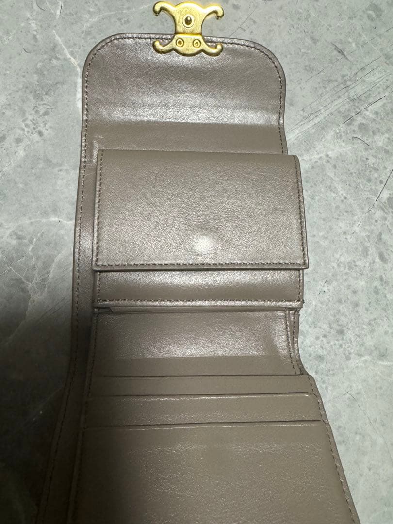 m*n様 CELINE (セリーヌ) トリオンフ コンパクトウォレット グレージ