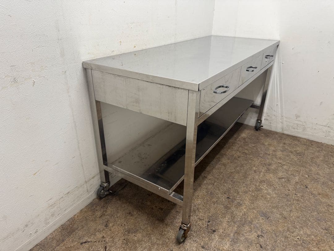 ステンレス　作業台　引き出し　キャスター付き　W１５００ｘD６００ｘＨ８００ｍｍ