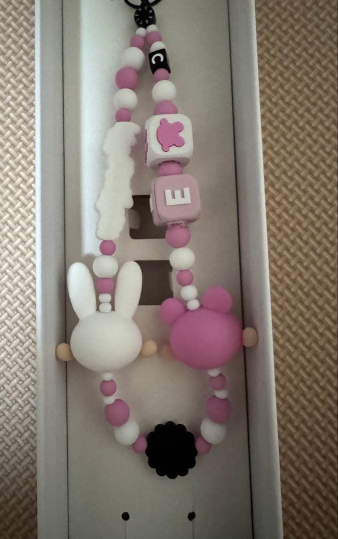 CASETiFY 村上隆　KAIKAI KIKI スマホ　ストラップ