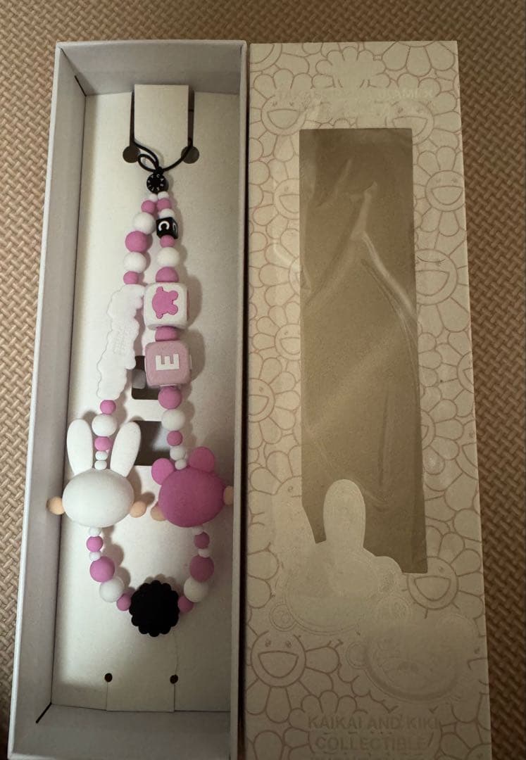 CASETiFY 村上隆　KAIKAI KIKI スマホ　ストラップ