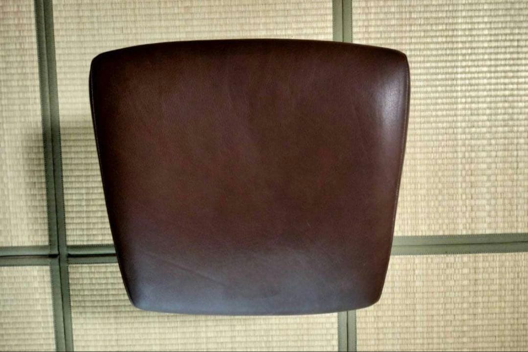 カリモク ザ・ファースト オットマン