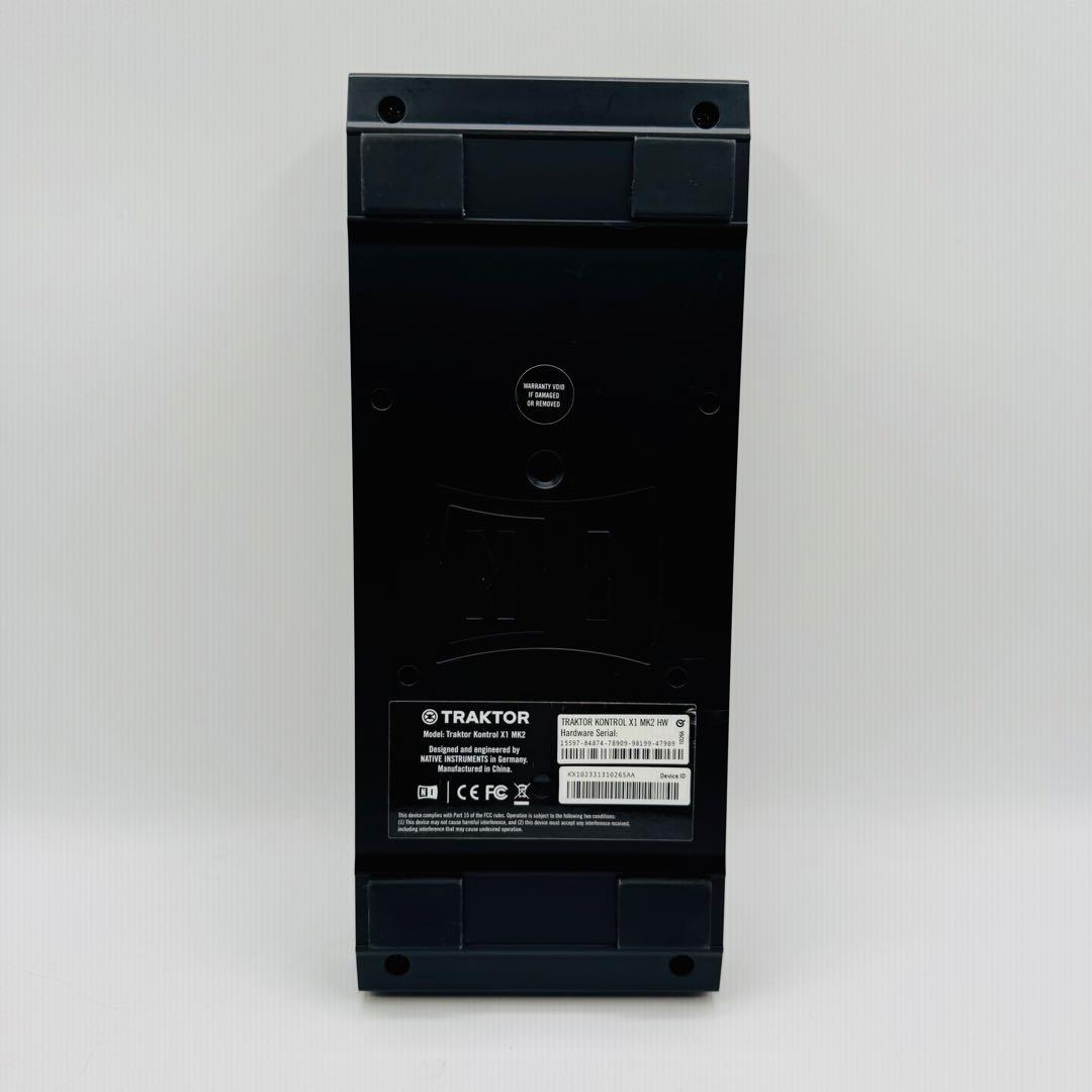 Traktor Kontrol X1 mk2 DJコントローラー