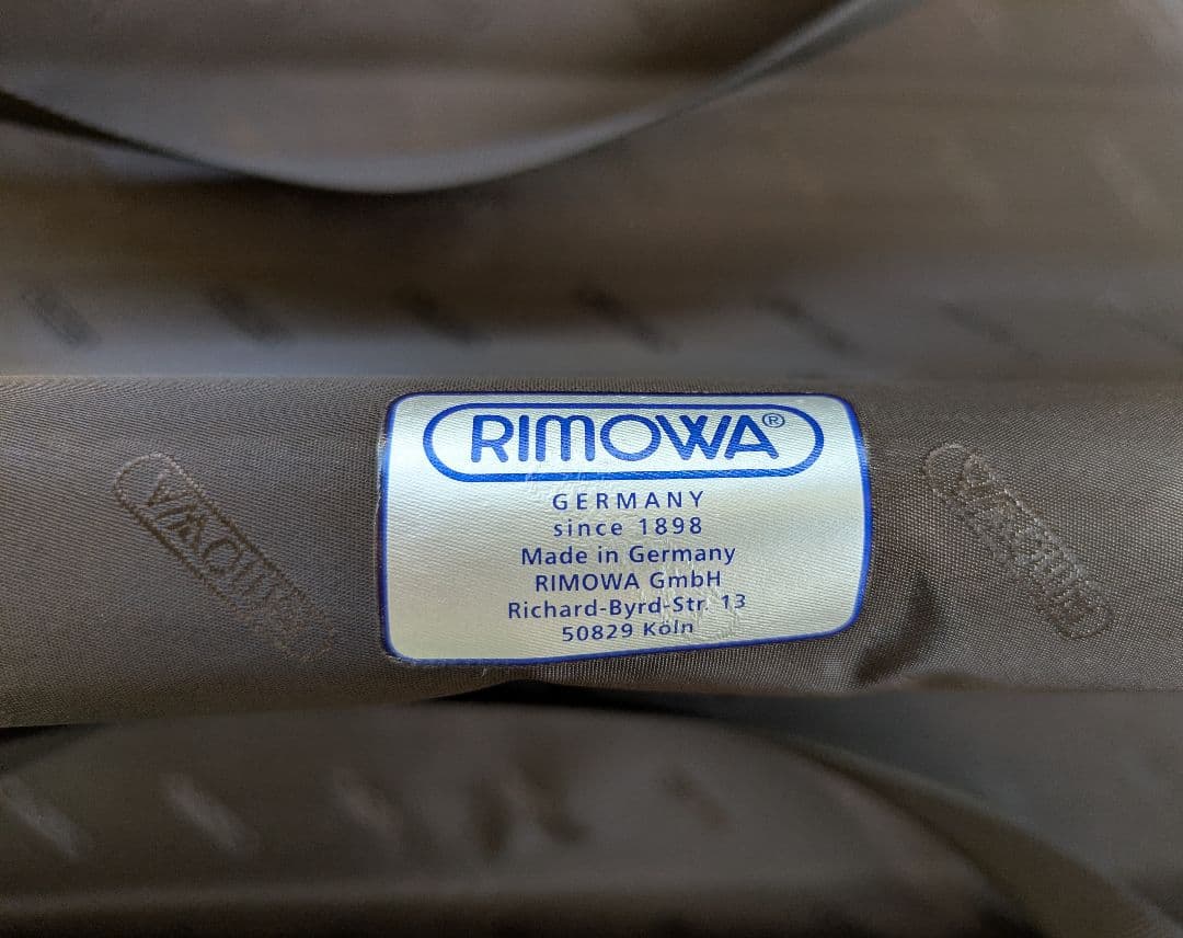 リモワRIMOWAトパーズチタニウム　キャリーケース　スーツケース　67L廃番