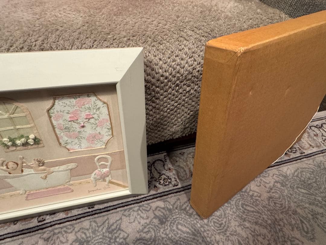 ジャクリーヌコバーン「桃色の浴室」￼ パッチワーク　額外445x 365mm