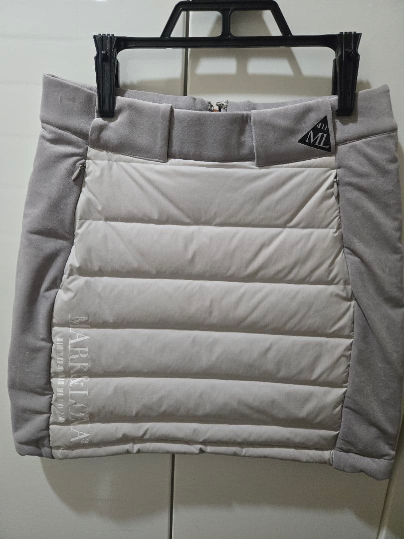 MARK & LONA ライトグレー スカート