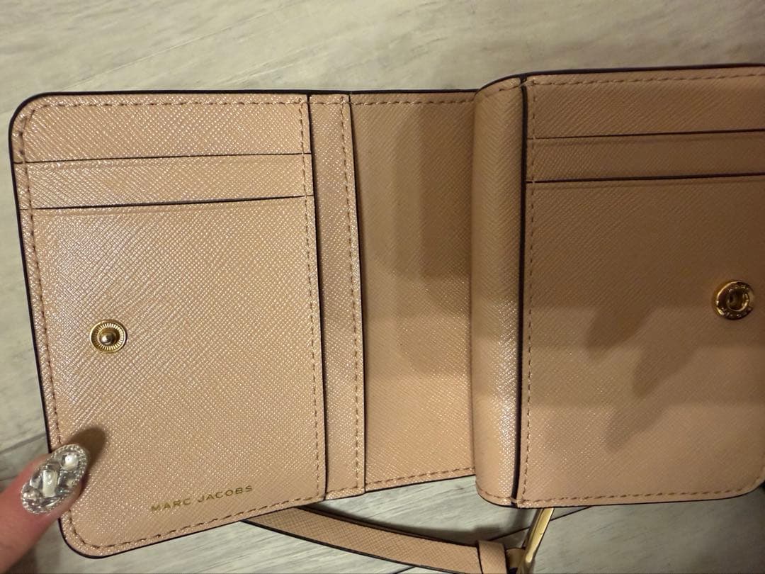 専用の方います Marc Jacobs 二つ折り財布 グレー