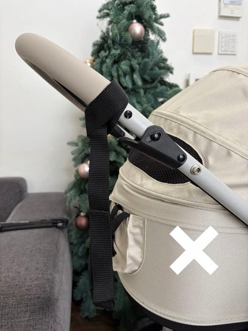 希少 カラーオーツ未使用に近い　エアバギー　最新フレームホワイトアッシュDOME