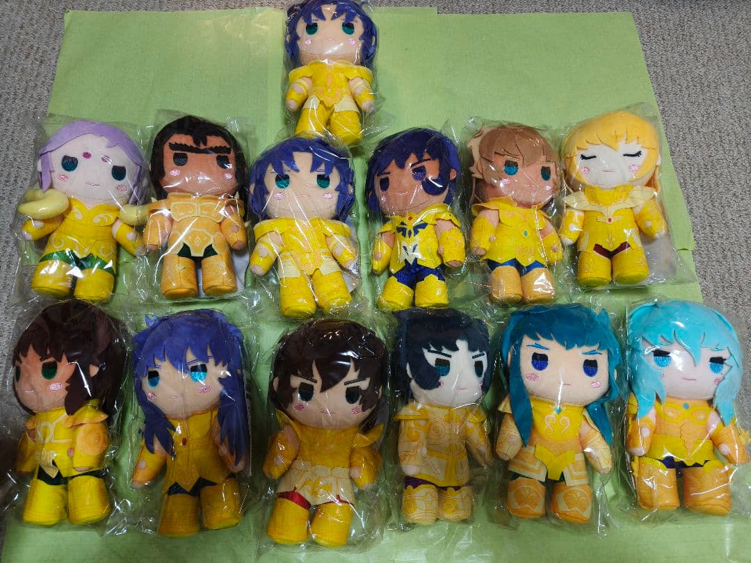 聖闘士星矢 あくちょんぬいぐるみ　黄金聖闘士12人+1人